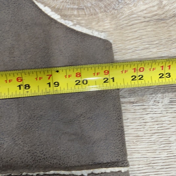 NWT JACK by BB DAKOTA Faux Shearling & Suede Vest Sz Large - Picture 6 of 8